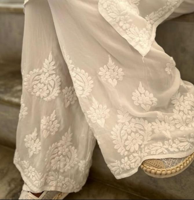 HAND EMBROIDERED CHIKANKARI PALAZO