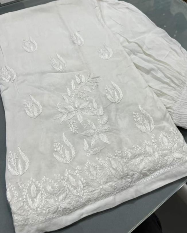 HAND EMBROIDERED CHIKANKARI PALAZO