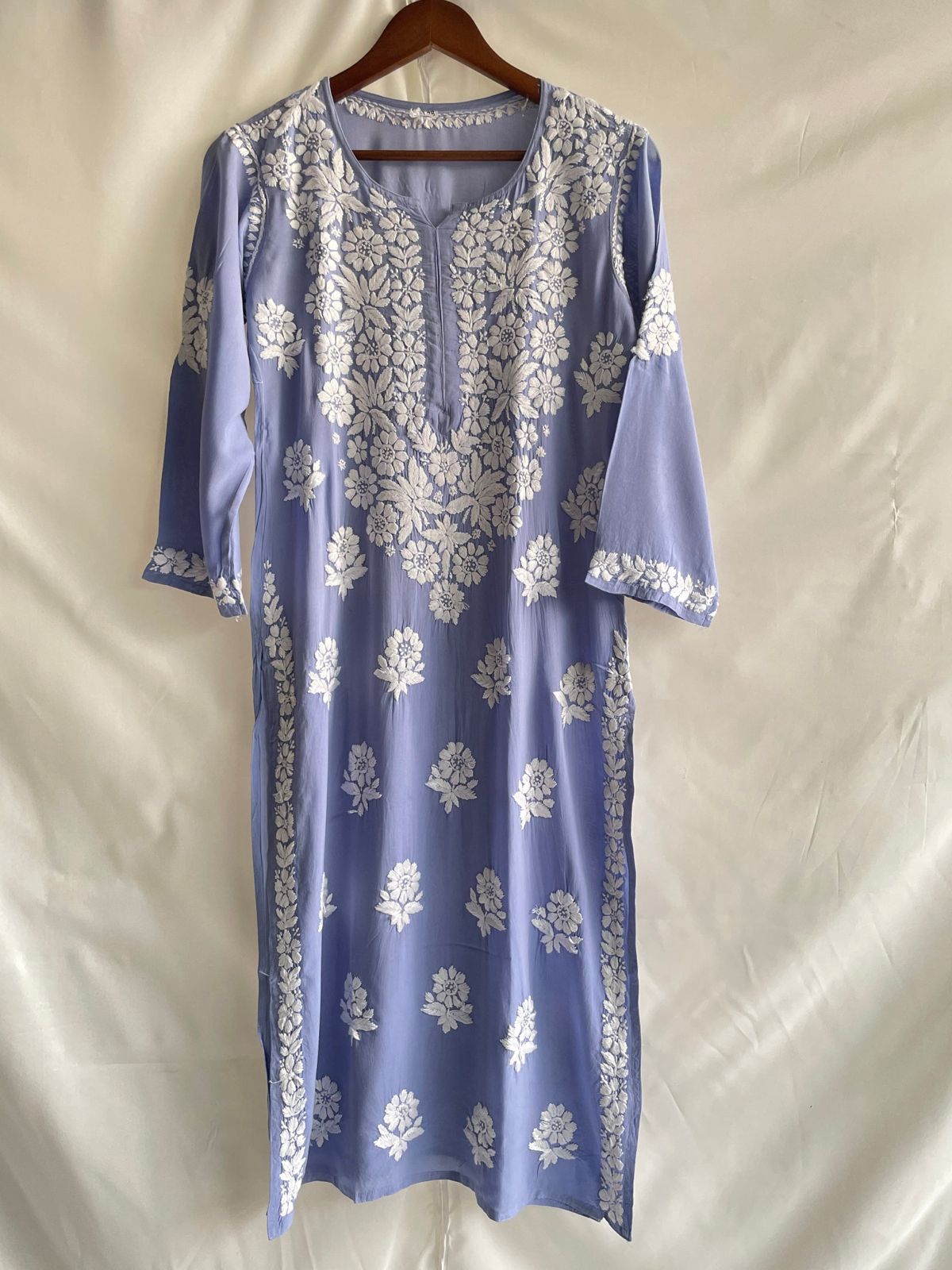LONG HAND EMBRIODERED KURTA