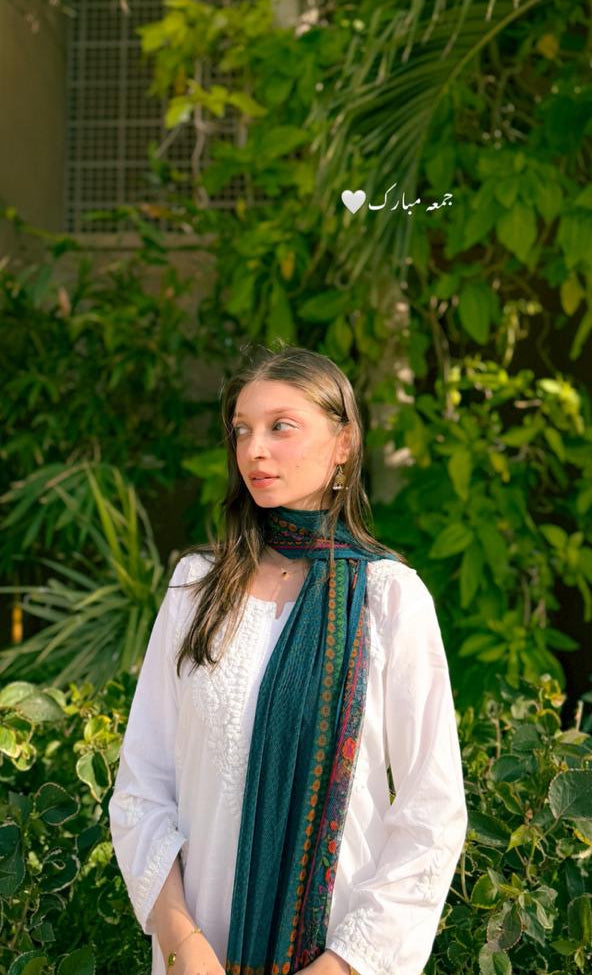 ROZKAYY WHITE 2PIECE SET