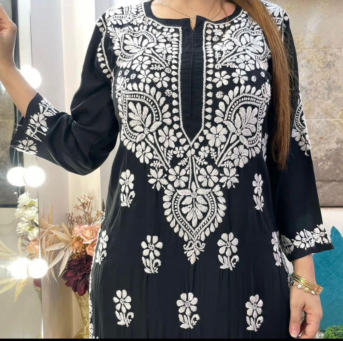 HEAVY HAND EMBRIODERED CHIKANKARI SET