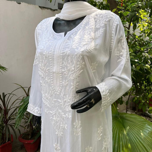 WHITE 3 PIECE SET CHIKANKARI