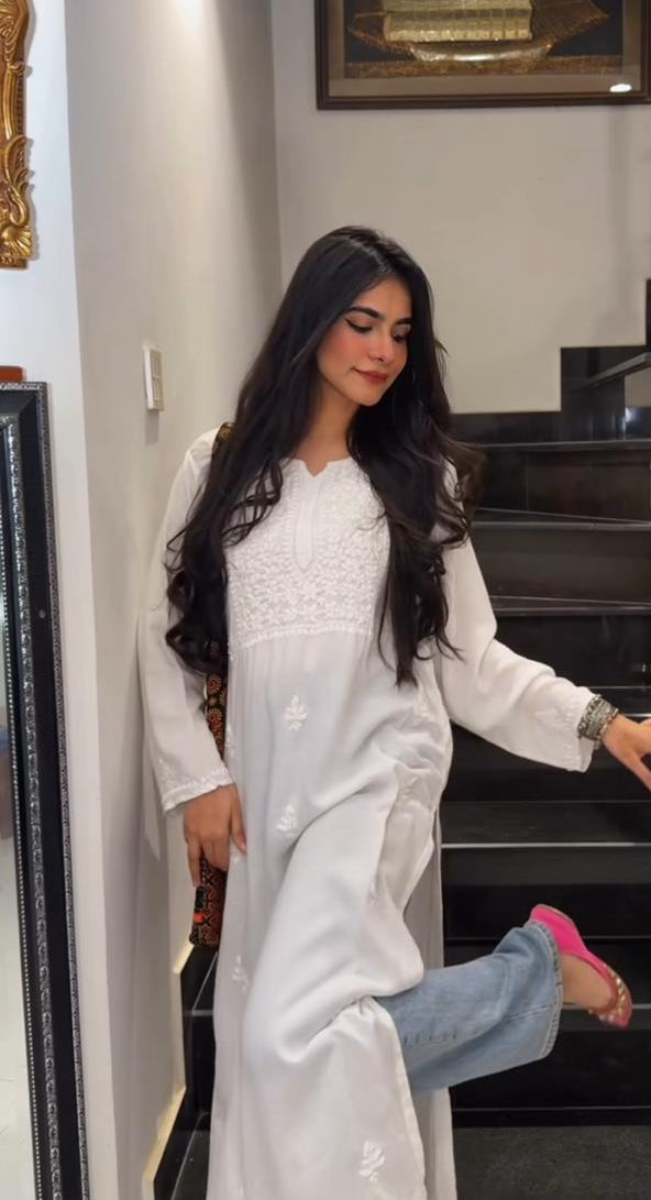 EGG WHITE 3 PIECE CHIKANKARI SET