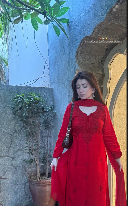 PREMIUM RED 3 PIECE LINEN SET